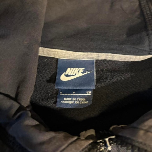 Distressed Vintage Y2K Nike black hoodie with white swoosh Size Small - Picture 4 of 5